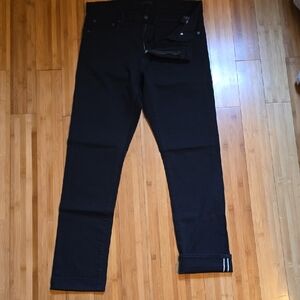 Uniqlo Men's Slim Straight Jeans - Black